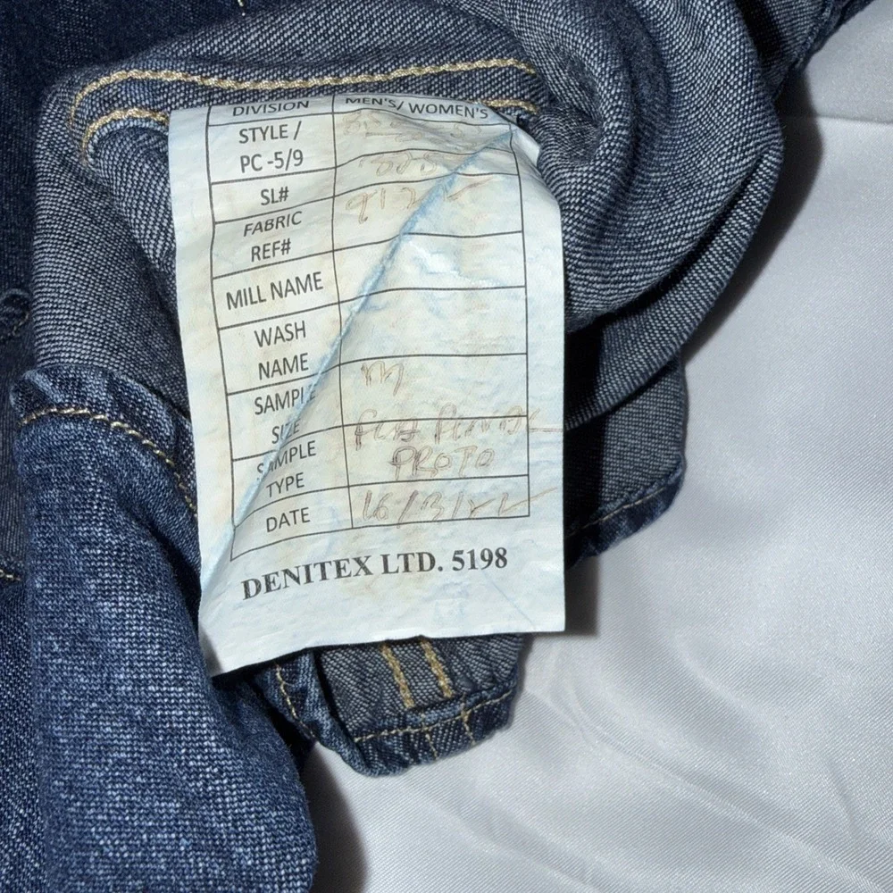 Internal Sample Levi's Pearl Snap Denim Long Sleeve Shirt Women's Sz M Slim Blue